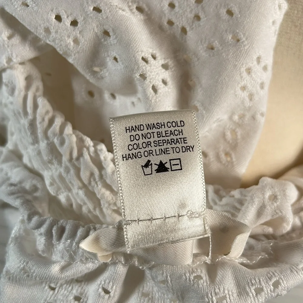 Urban Romantics White Eyelet Smock Off Shoulder, Size: S. - Picture 10 of 11